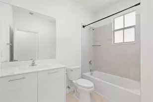2441 NW 131st Cir, Miami, FL 33167 - Photo 15