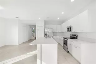 2441 NW 131st Cir, Miami, FL 33167 - Photo 7