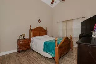 1091 NW 162nd Ave, Pembroke Pines, FL 33028 - Photo 25