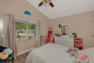 1091 NW 162nd Ave, Pembroke Pines, FL 33028 - Photo 19