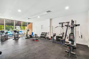 100 Golden Isles Dr, Hallandale Beach, FL 33009 - Photo 27