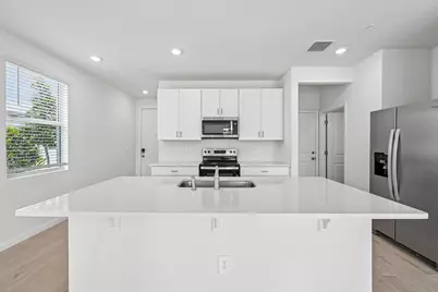 608 Salisbury Circle, Fort Pierce, FL 34982 - Photo 13