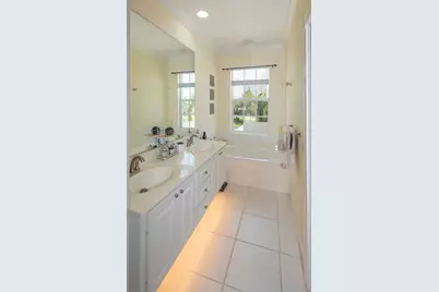 154 Santa Barbara Way, Palm Beach Gardens, FL 33410 - Photo 31