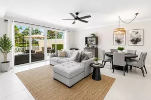 154 Santa Barbara Way, Palm Beach Gardens, FL 33410 - Photo 3