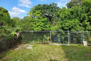2330 NW 47th Ave, Lauderhill, FL 33313 - Photo 19
