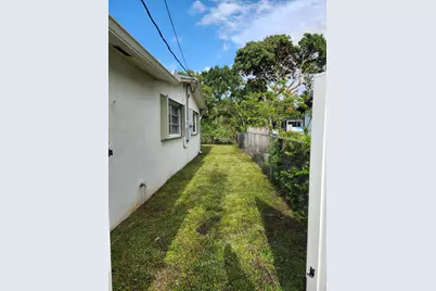2330 NW 47th Avenue, Lauderhill, FL 33313 - Photo 17