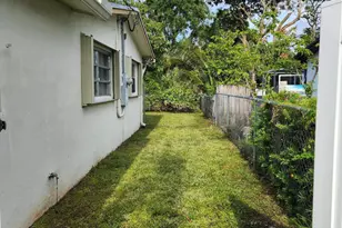 2330 NW 47th Ave, Lauderhill, FL 33313 - Photo 17