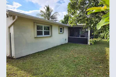 2330 NW 47th Avenue, Lauderhill, FL 33313 - Photo 21