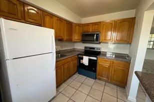 605 84th St, Miami Beach, FL 33141 - Photo 13