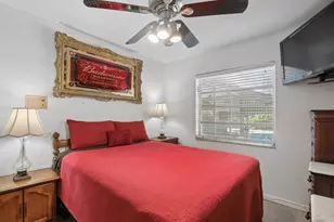 4011 SW 2nd St, Plantation, FL 33317 - Photo 11