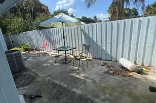 1869 Windsor Dr, North Palm Beach, FL 33408 - Photo 9