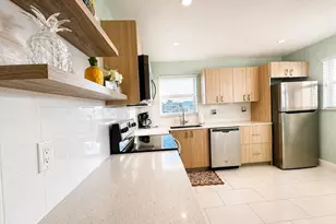 12 Colonial Club Dr, Boynton Beach, FL 33435 - Photo 9