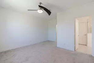 696 NE Waters Edge Ln, Port Saint Lucie, FL 34983 - Photo 21