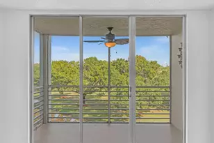 9470 Poinciana Pl, Davie, FL 33324 - Photo 27