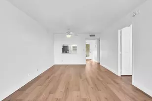 9470 Poinciana Pl, Davie, FL 33324 - Photo 31