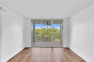 9470 Poinciana Pl, Davie, FL 33324 - Photo 25