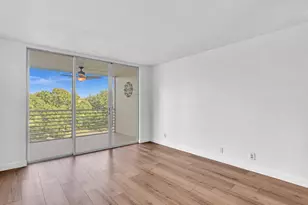 9470 Poinciana Pl, Davie, FL 33324 - Photo 25