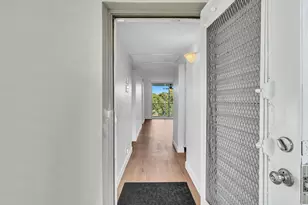 9470 Poinciana Pl, Davie, FL 33324 - Photo 9
