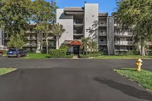 9470 Poinciana Pl, Davie, FL 33324 - Photo 1
