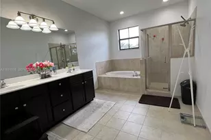 9628 Town Parc Cir S, Parkland, FL 33076 - Photo 13