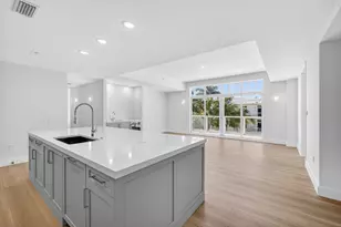 182 Lake Dr, Palm Beach Shores, FL 33404 - Photo 13