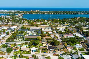 323 Pinewood St, Lantana, FL 33462 - Photo 37