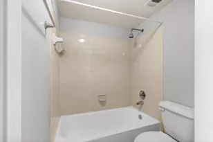738 Executive Center Dr, West Palm Beach, FL 33401 - Photo 15