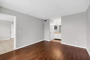738 Executive Center Dr, West Palm Beach, FL 33401 - Photo 9