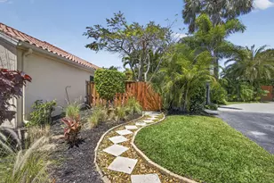 13230 St Tropez Cir, Palm Beach Gardens, FL 33410 - Photo 11