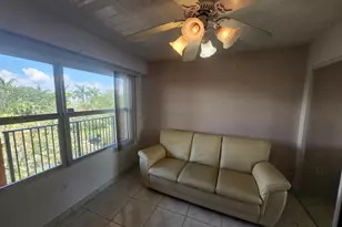 601 SW 142nd Ave SW, Pembroke Pines, FL 33027 - Photo 23