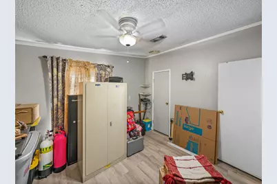 11404 Lithia Pinecrest Road, Lithia, FL 33547 - Photo 29