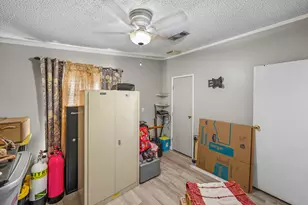 11404 Lithia Pinecrest Rd, Lithia, FL 33547 - Photo 29