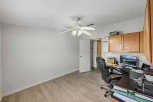 11404 Lithia Pinecrest Rd, Lithia, FL 33547 - Photo 25