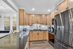 1502 S Lakeside Dr, Lake Worth Beach, FL 33460 - Photo 9