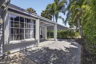 936 Honeytree Ln, Wellington, FL 33414 - Photo 35