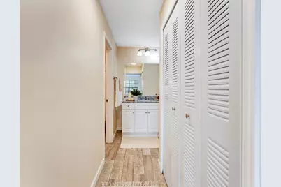9960 Pineapple Tree Drive #109, Boynton Beach, FL 33436 - Photo 13