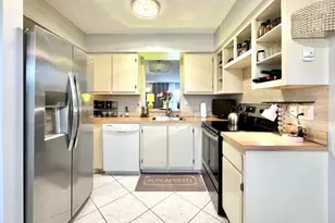 7006 Huntington Ln, Delray Beach, FL 33446 - Photo 3