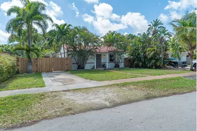 820 SW 18th Court, Fort Lauderdale, FL 33315 - Photo 25