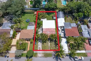 820 SW 18th Ct, Fort Lauderdale, FL 33315 - Photo 1