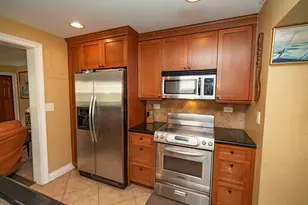 820 SW 18th Ct, Fort Lauderdale, FL 33315 - Photo 7