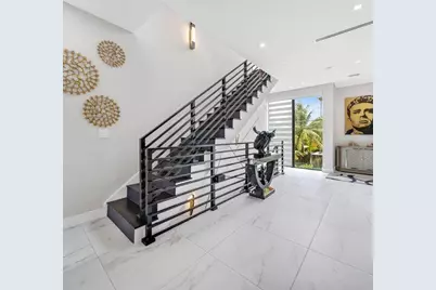 1058 N Victoria Park Road N, Fort Lauderdale, FL 33304 - Photo 5