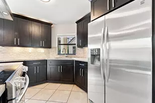 8871 SW 6th St, Miami, FL 33174 - Photo 23