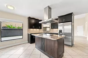 8871 SW 6th St, Miami, FL 33174 - Photo 13