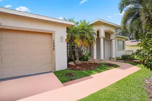 1092 SW Majorca Ave, Port Saint Lucie, FL 34953 - Photo 5