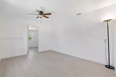 11448 N 68th St Street N, The Acreage, FL 33412 - Photo 25