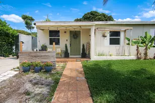 1110 14th Ct S, Lake Worth Beach, FL 33460 - Photo 1