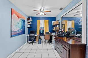 1110 14th Ct S, Lake Worth Beach, FL 33460 - Photo 9