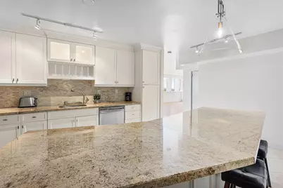 3000 Holiday Drive #1104, Fort Lauderdale, FL 33316 - Photo 13
