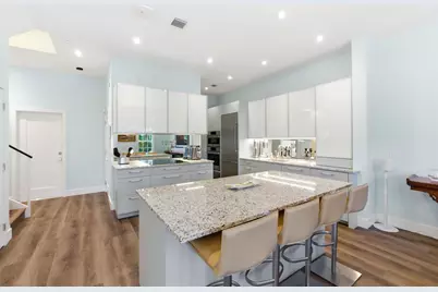 2628 NE 9th Avenue #2, Wilton Manors, FL 33334 - Photo 9