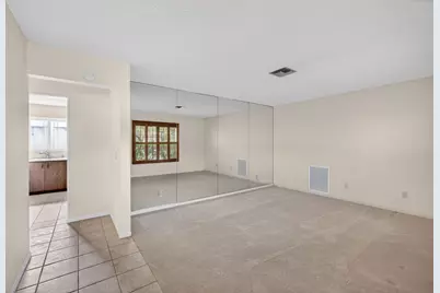 9820 Jonquil Circle N, Palm Beach Gardens, FL 33410 - Photo 13